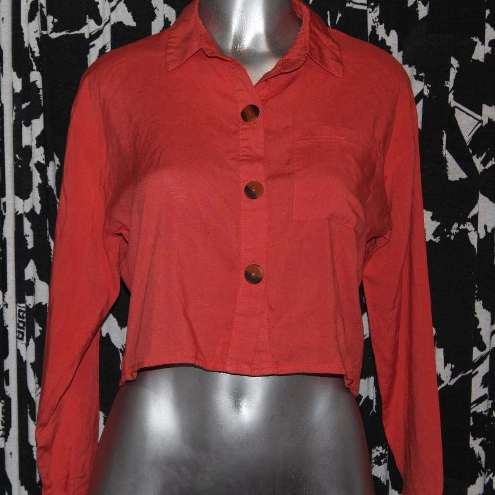 COPY - Heart and Hips Button Down Cropped Top Size Small